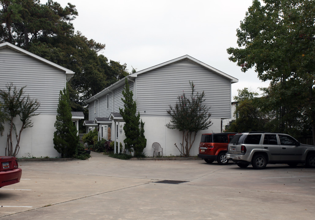 506 29th Ave N in Myrtle Beach, SC - Building Photo