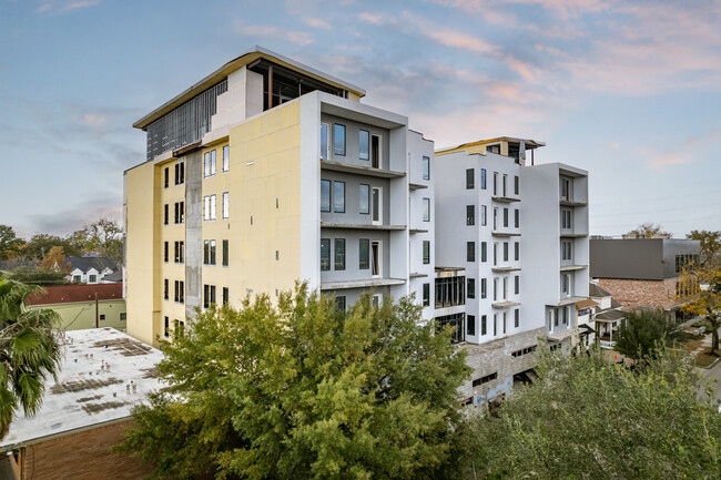 829 Yale St in Houston, TX - Building Photo - Building Photo