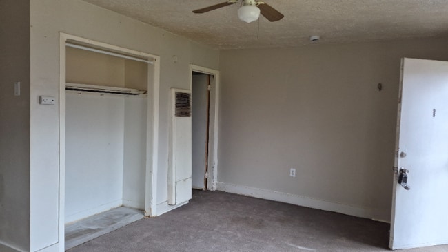 1118 Crocus Dr, Unit B in Dayton, OH - Building Photo - Building Photo