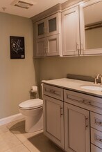 159 State St, Unit 4A in Portsmouth, NH - Building Photo - Building Photo