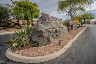 921 San Bruno Ave in Henderson, NV - Building Photo - Building Photo