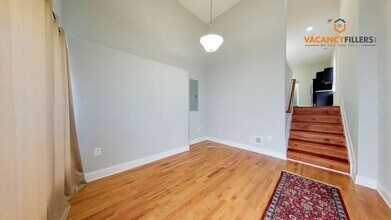 17 E 21st St, Unit 1 in Baltimore, MD - Building Photo - Building Photo
