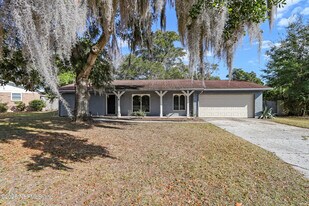 3400 Red Oak Cir in Orange Park, FL - Building Photo