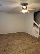 8146 Shadow Oak Dr in North Charleston, SC - Building Photo - Building Photo