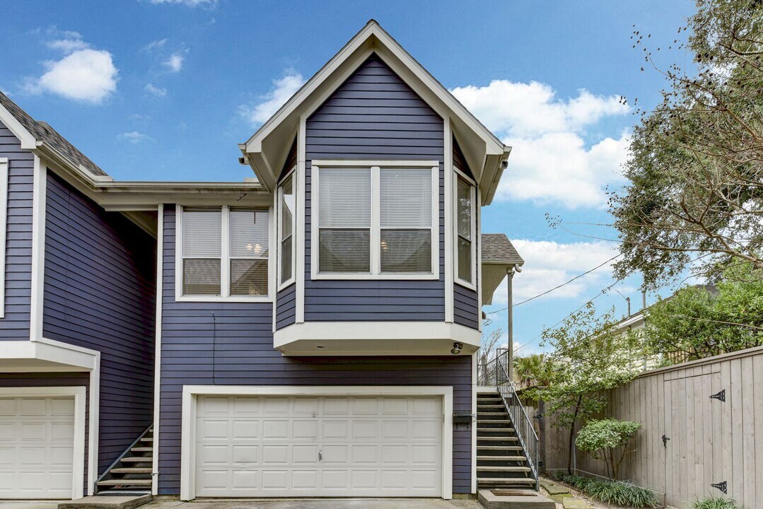 735 Arlington St in Houston, TX - Building Photo