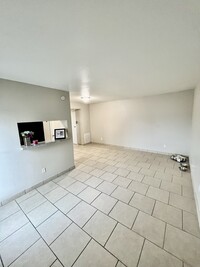 Encanto Apartments - ALL BILLS PAID photo'