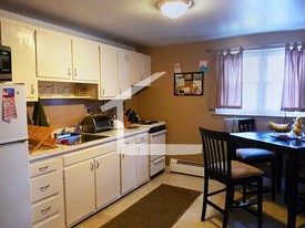 16 Vinal St Apartments