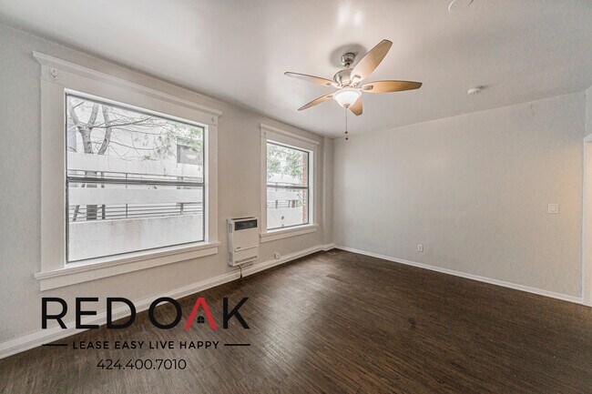 692 Valencia St, Unit 307 in Los Angeles, CA - Foto de edificio - Building Photo