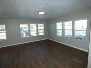 6110 N Orange Tree Ln in Tucson, AZ - Building Photo - Building Photo