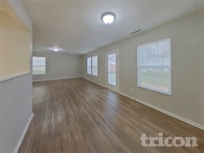 907 Swearngan Ridge Ct in Charlotte, NC - Building Photo - Building Photo