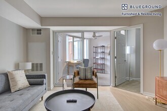 450 Massachusetts Ave NW in Washington, DC - Building Photo - Building Photo