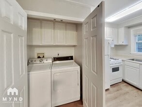 4705 Blue Bird Ct, Unit 4 in Raleigh, NC - Foto de edificio - Building Photo