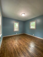 1106 W Mishawaka Rd in Elkhart, IN - Building Photo - Building Photo