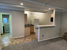 1726 Sherman Ave, Unit 1 Apartamentos