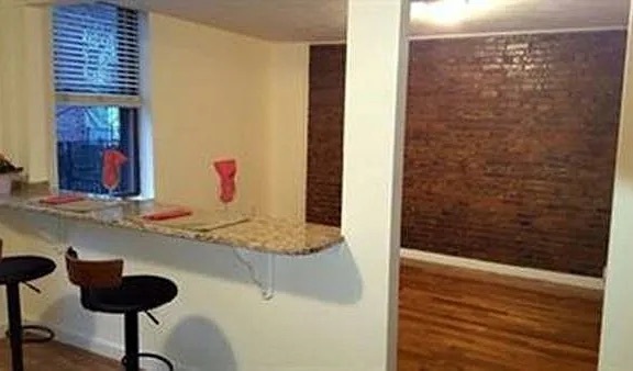 192 Athens St, Unit 1 in Boston, MA - Building Photo - Building Photo