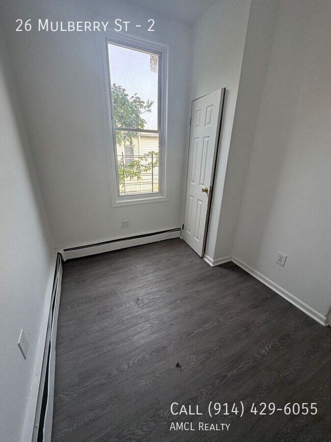 26 Mulberry St in Yonkers, NY - Building Photo - Building Photo