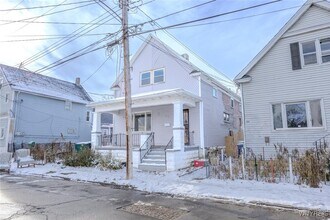 62 Sweet Ave in Buffalo, NY - Building Photo - Building Photo