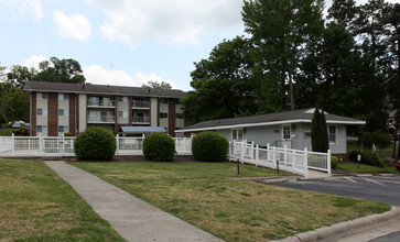 Valley Terrace Apartments in Durham, NC - Building Photo - Building Photo