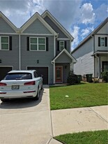 430 Village Creek Dr SE in Atlanta, GA - Building Photo