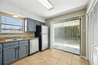 2509 Woodmont Trail in Fort Worth, TX - Building Photo - Building Photo