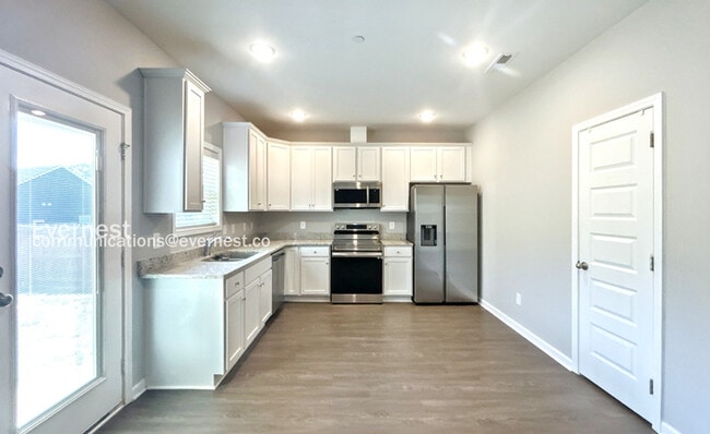 1030 Echo Rdg Rd in Columbia, TN - Building Photo - Building Photo