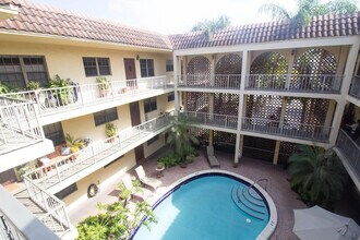 917 NE 16th Ave in Fort Lauderdale, FL - Building Photo - Building Photo