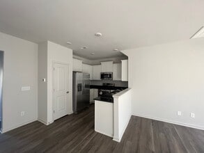 2490 Ashton Park Ln in Burlington, NC - Building Photo - Building Photo