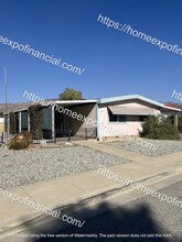 537 Estrella St in San Jacinto, CA - Foto de edificio - Building Photo