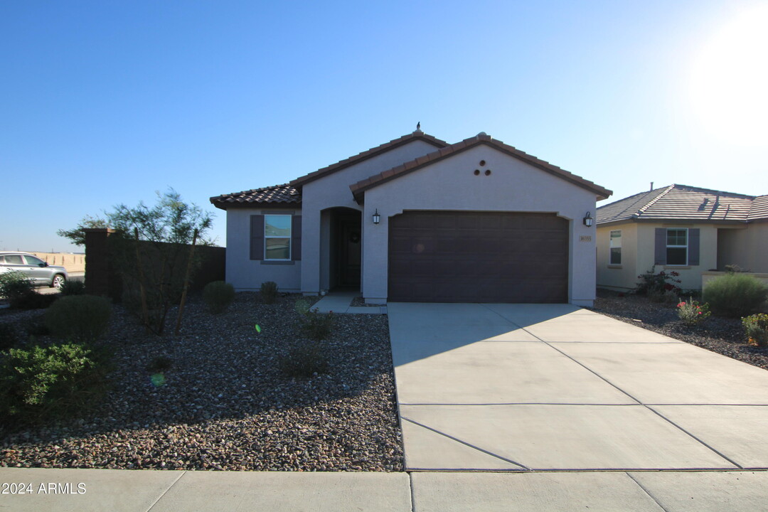 36355 W Mediterranean Way in Maricopa, AZ - Building Photo