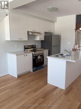 5943 Saigon St in Mississauga, ON - Building Photo - Building Photo