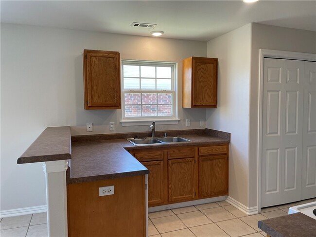 3704 SW Moline Ave in Bentonville, AR - Building Photo - Building Photo