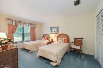 822 10th Ave S in Naples, FL - Building Photo - Building Photo