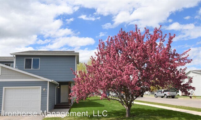 2460 Wheeler Dr in Bozeman, MT - Building Photo - Building Photo