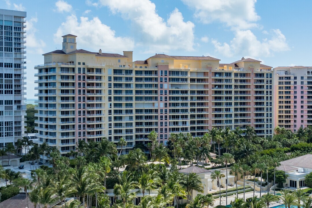 Ocean Tower One in Key Biscayne, FL - Building Photo