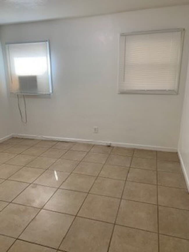 1416 T St in Sacramento, CA - Building Photo - Building Photo