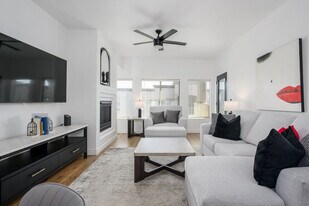 5450 E Deer Valley Dr, Unit SI ID1324963P in Phoenix, AZ - Building Photo