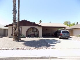 1321 E Jensen St in Mesa, AZ - Building Photo