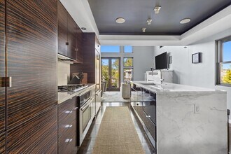 62 Grampian Way in Boston, MA - Building Photo - Building Photo