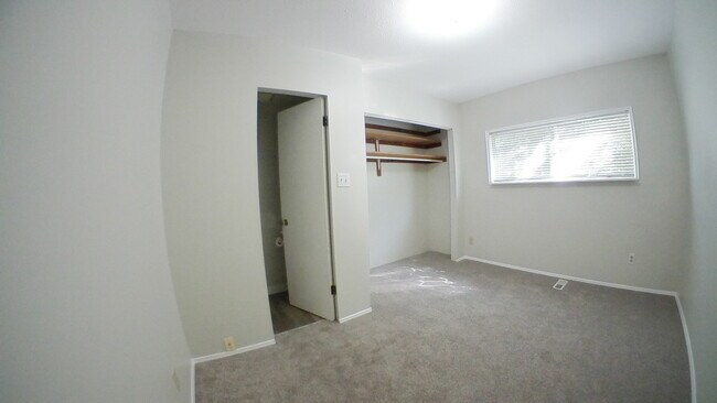 691 Blue Mountain St in Coquitlam, BC - Building Photo - Building Photo