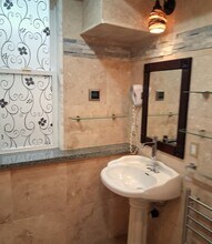 2102 Grand Ave, Unit 2 in Everett, WA - Building Photo - Building Photo