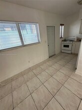 350 75th St in Miami Beach, FL - Building Photo - Building Photo