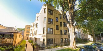 1909 W Larchmont Ave, Unit 3A in Chicago, IL - Building Photo