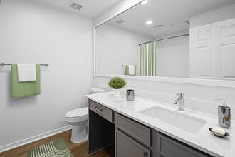 The Collins in Richardson, TX - Building Photo - Building Photo