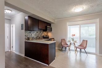 The Lawrence Apartments in Greenbelt, MD - Foto de edificio - Interior Photo