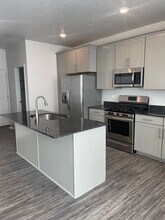 2007 N Chianti St in Saratoga Springs, UT - Building Photo - Building Photo