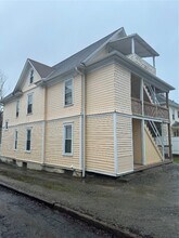 9 Minden Ave, Unit 2 in Binghamton, NY - Foto de edificio - Building Photo