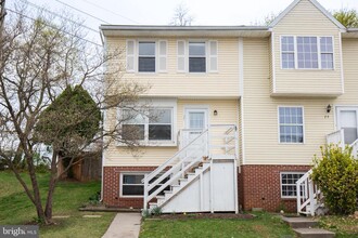 28 Talcon Ct in Charles Town, WV - Foto de edificio - Building Photo