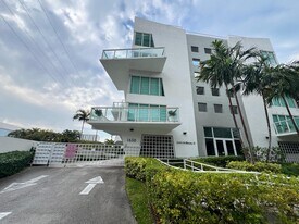 1650 Brickell Ave, Unit #206 in Miami, FL - Building Photo