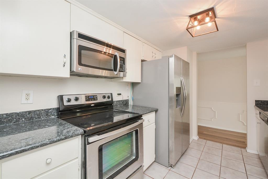 12633 Memorial Dr Photo