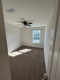 155 Iron Horse Dr E photo'